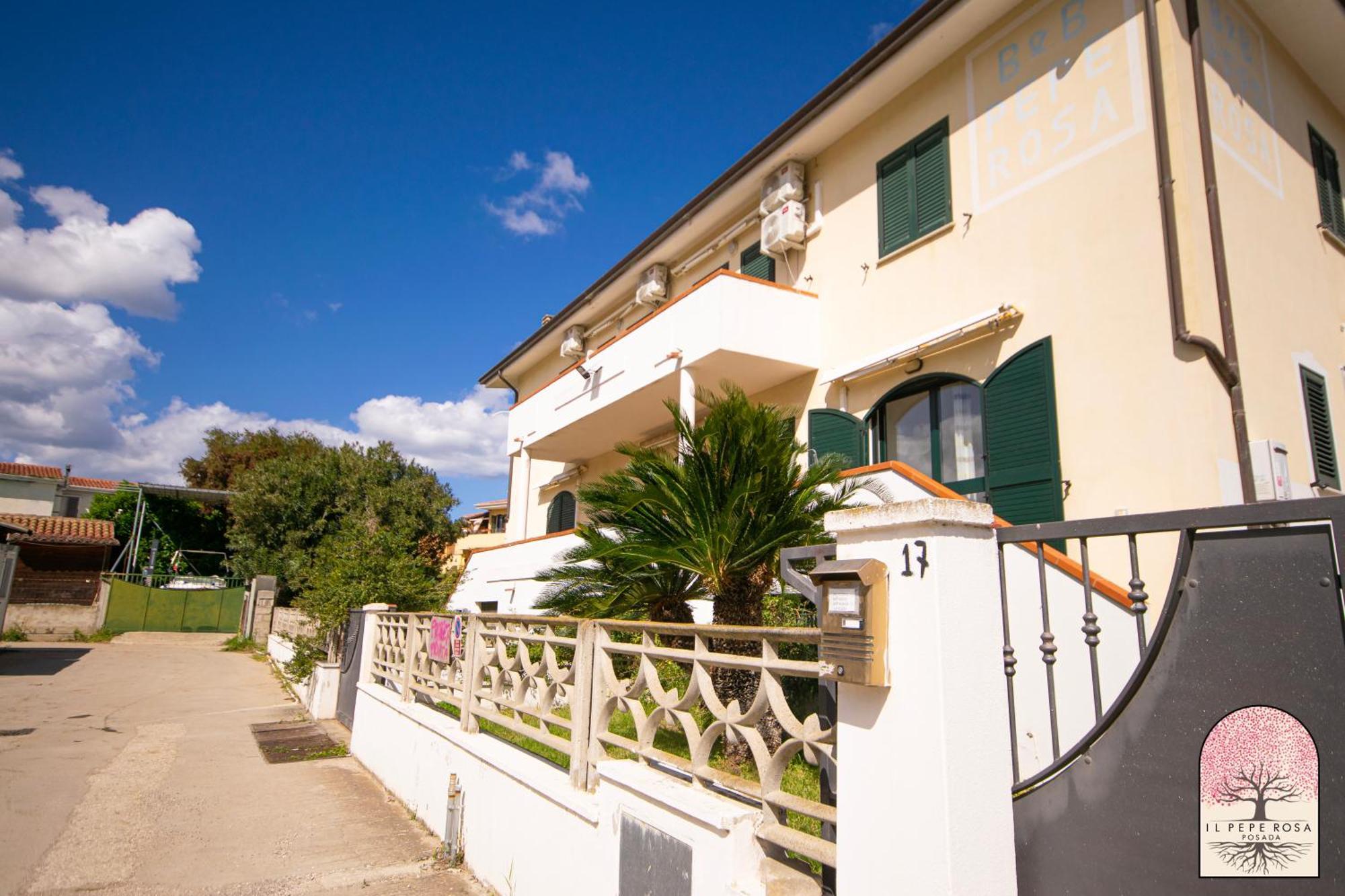 Il Pepe Rosa Bed & Breakfast โปซาดา ภายนอก รูปภาพ